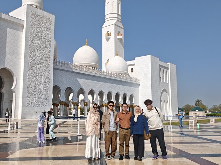 Haorun Medicae Iter ad Dubai explorandi Culture Localem et Market Opportunitates